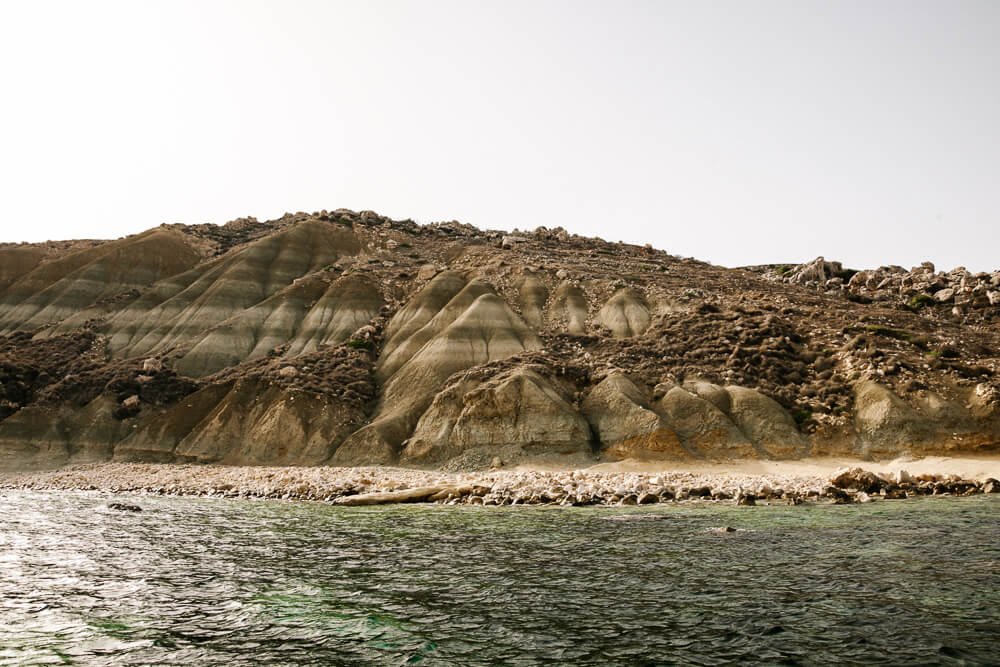 Gozo offers numerous bays surrounded by cliffs and rocks where you can take a dip in the sea.