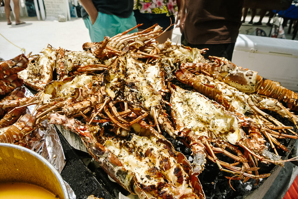 In San Pedro, Caye Caulker en Placencia wordt elk jaar tijdens het Lobster Festival groots de opening van het kreeftenseizoen gevierd. 