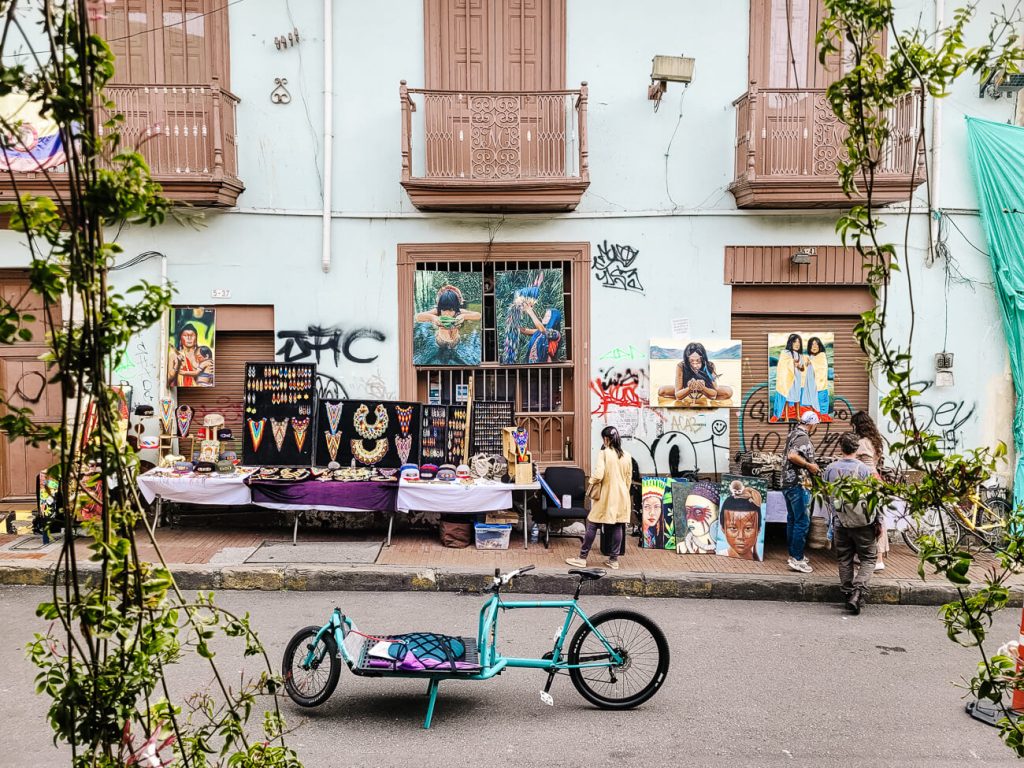 Streets with market stalls in La Candelaria.