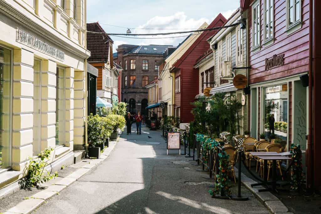 On the Skostredet you can dine in one of the many restaurants.