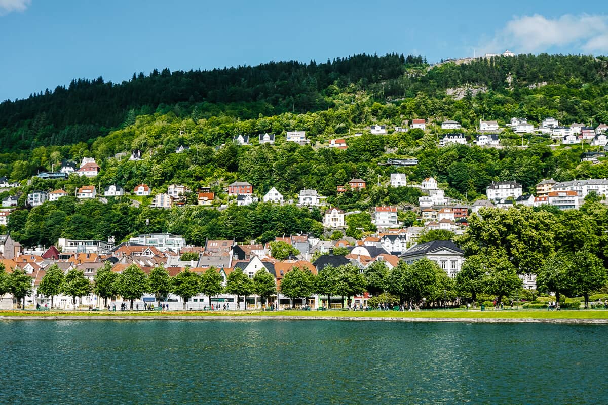 Wat te doen in Bergen Noorwegen – bezienswaardigheden en tips!