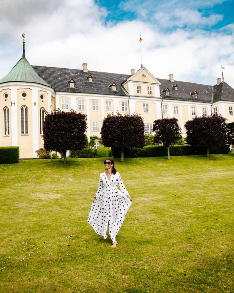 One of the things you can do in South Zealand Denmark is to visit Gavnø Slot, a beautiful rococo castle from the 12th century that immerses you in the history of the former inhabitants. 