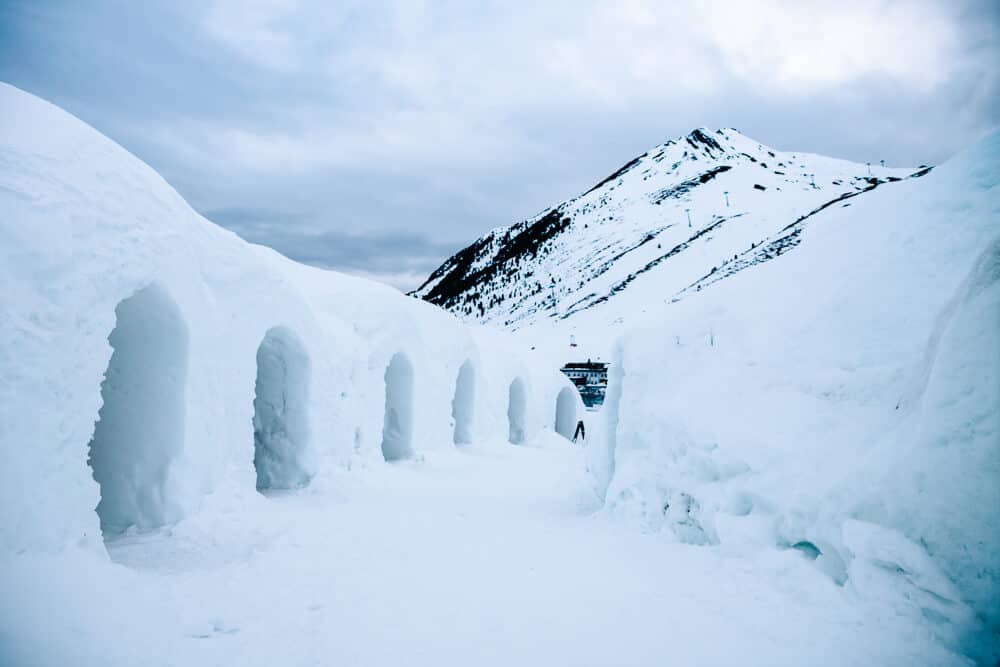 In Iglu-dorf Kuhtai staan in de winter 12 iglo’s, waar je een bijzondere en verrassend comfortabele nacht tegemoet gaat.