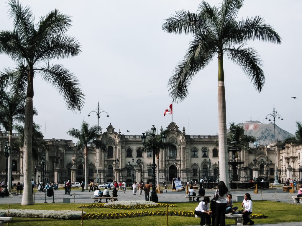 Als je voor de eerste keer in Lima in Peru bent, is het de moeite waard om het koloniale centrum en haar bezienswaardigheden te verkennen.