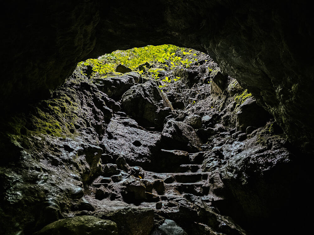 The area around Archidona in the Napo province of Ecuador has numerous caves that you can visit.