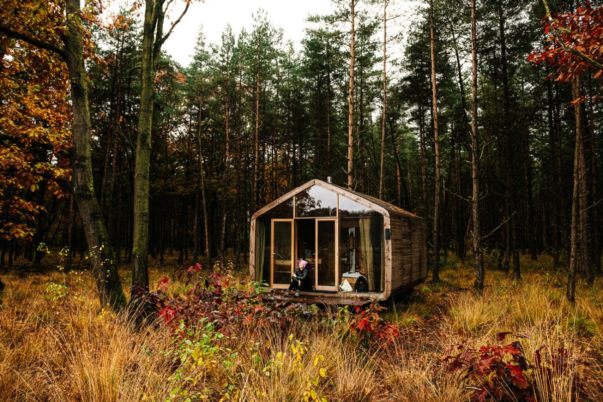 cabiner trekking in Drenthe, In National Park the Drentsche Aa and around the Dwingelderveld, there are Cabiners, sustainable and completely self-sufficient cabinds, which can only be reached by foot, one of the best things to do in Drenthe Netherlands if you like to go on an adventure