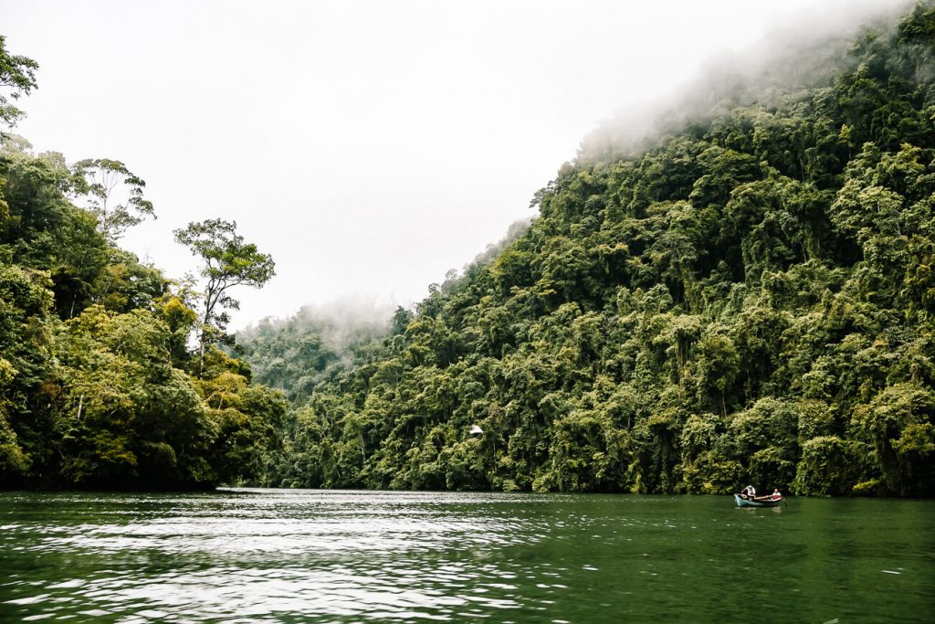 Rio Dulce - een van de Guatemala bezienswaardigheden aan de Caribische kust.