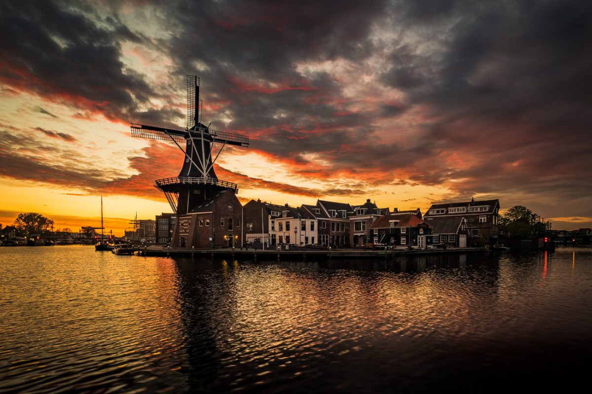 Windmill De Adriaan, on the Spaarne.