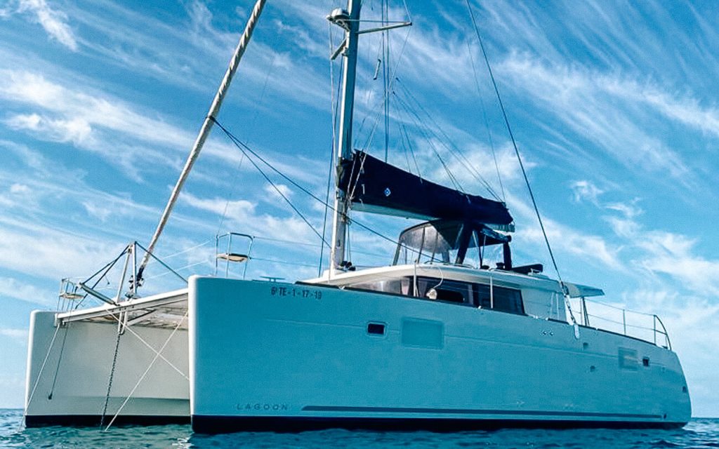 Catamaran trip on Lanzarote at Lanzalux.