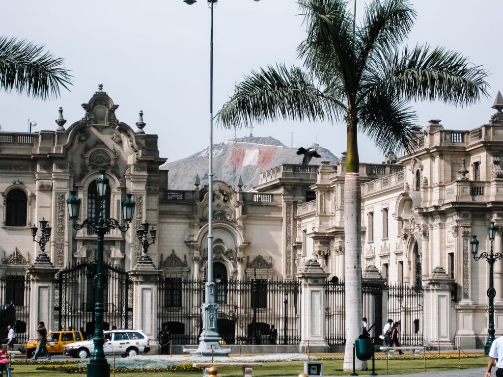 Als je voor de eerste keer in Lima in Peru bent, is het de moeite waard om het koloniale centrum en haar bezienswaardigheden te verkennen.