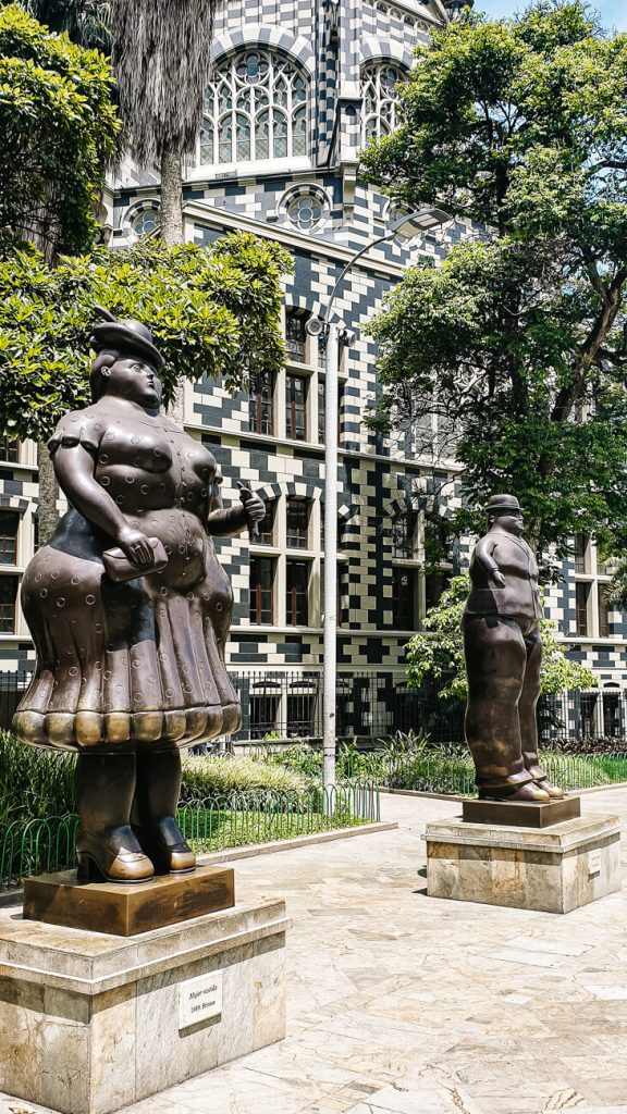 Plaza Botero, is een van de  top bezienswaardigheden en meest bezochte plekken van Medellin in Colombia. 