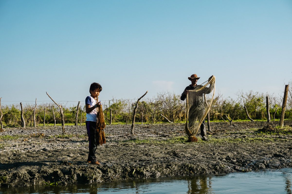 Cruise the Río Magdalena, one of my tips for what to do in Mompox Colombia.