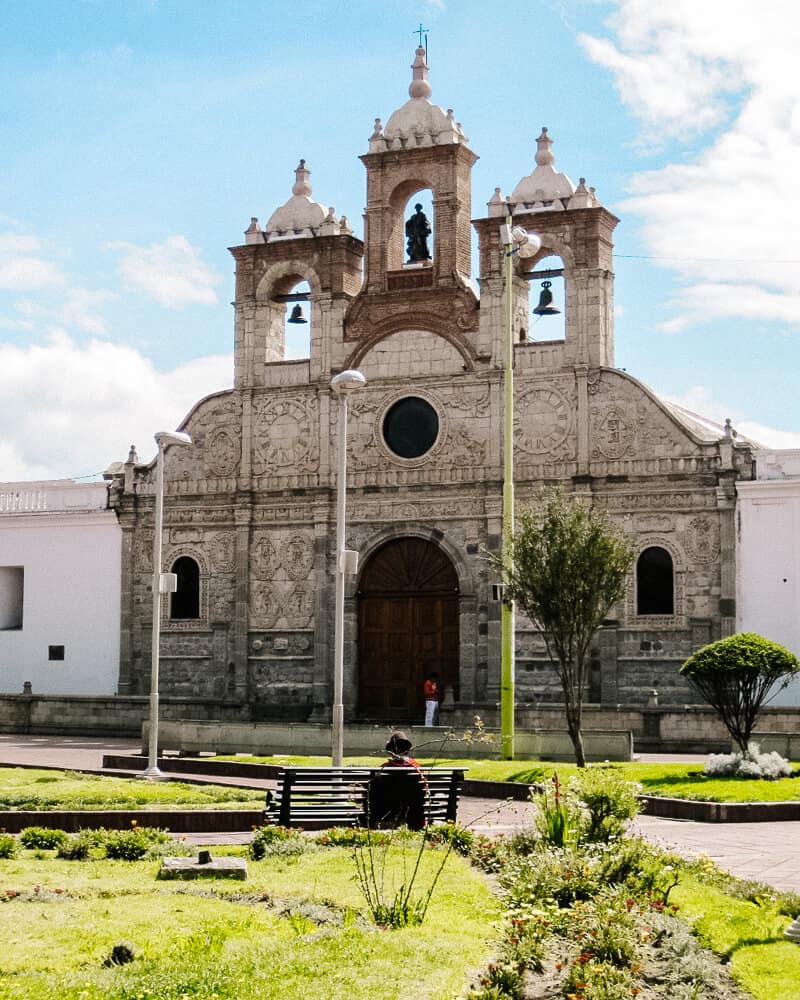 While Riobamba may not be known as Ecuador's most beautiful city with countless things to do, it is still interesting to stroll through the center and visit one of the fifteen different churches.