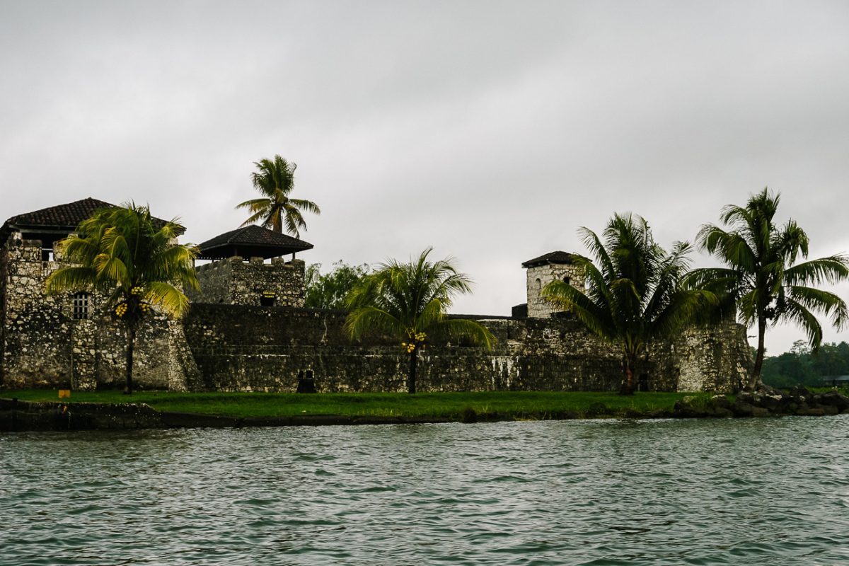 things to do in Rio Dulce Livingston boat tripRio Dulce Livingston boat trip