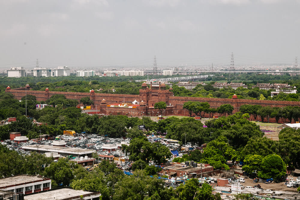 Het rode fort, ofwel Lal Quila, is misschien wel een van de meest iconische bouwwerken en bezienswaardigheden van New Delhi. 