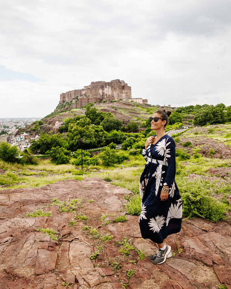 Ontdek mijn tips en bezienswaardigheden voor het ontdekken van Jodhpur, de blauwe stad in Rajasthan in India, in deze travel guide.