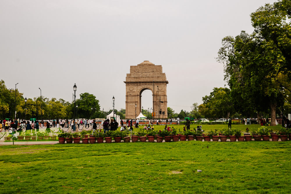 Een van de bezienswaardigheden waar je bijna niet om heen kunt als je in New Delhi India bent, is de India Gate.