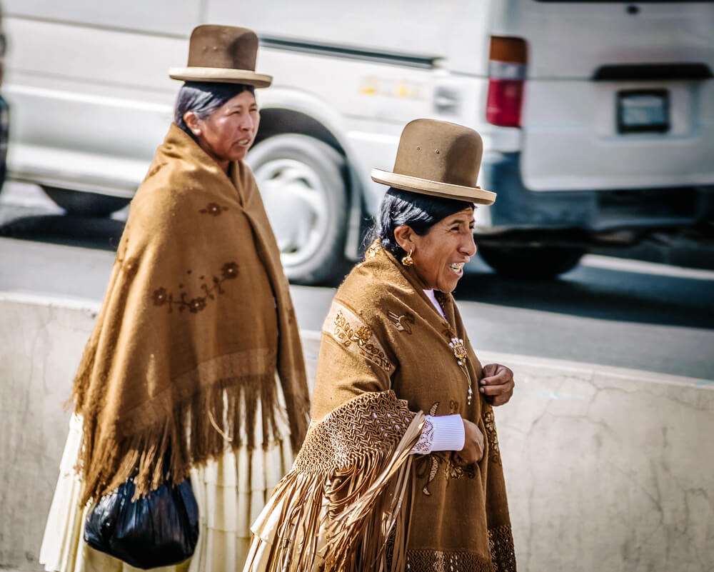 Ontdek wat te doen in La Paz Bolivia met tips voor bezienswaardigheden, tochten in de omgeving, hotels, restaurants, leuke wijken en vervoer.