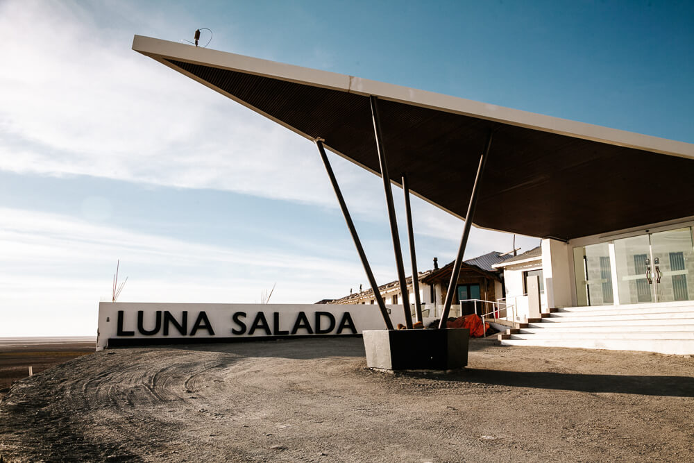 Discover Luna Salada, a hotel made of salt, located on the edge of the Salar de Uyuni in Bolivia, the largest salt flat in the world.