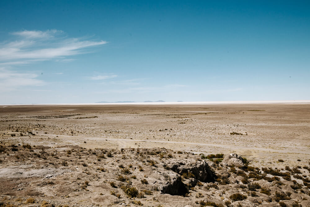 Uitzicht over de zoutvlakte van Uyuni.