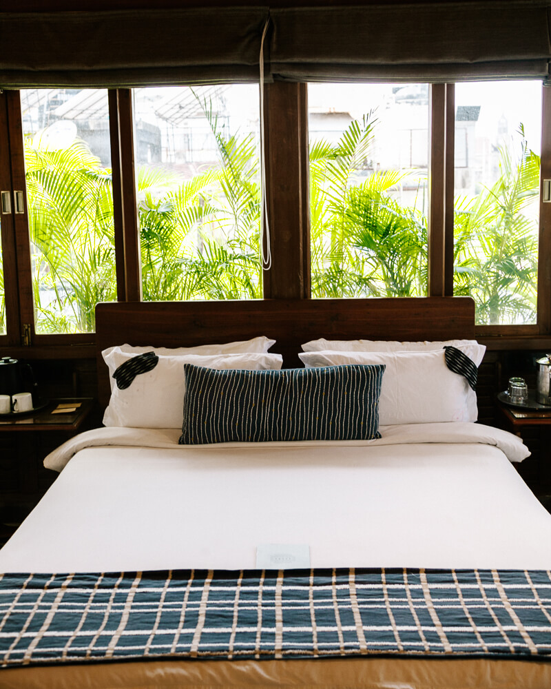 Discover Abode Bombay Boutique hotel, one of the finest boutique hotels in the Colaba district in this Mumbai travel guide.