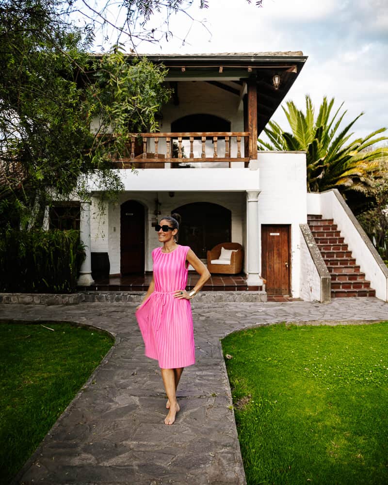 Hacienda Abraspungo is een van de mooiste boutique hotels gelegen aan de voet van de Chimborazo vulkaan in Ecuador, omringd door groen, bloemen en vogels. 