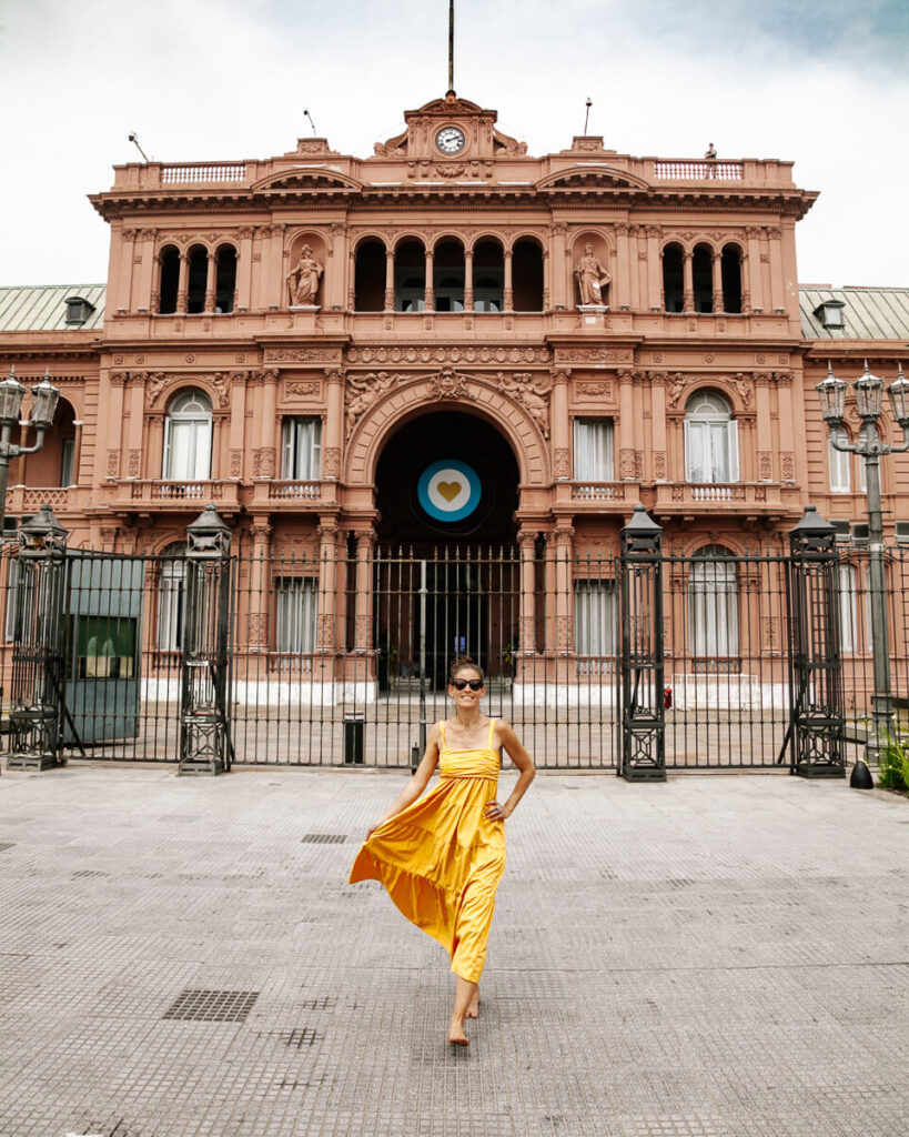 Het centrum van Buenos Aires biedt talloze iconische bezienswaardigheden die je door middel van een tour of op eigen houtje kunt bezoeken. 