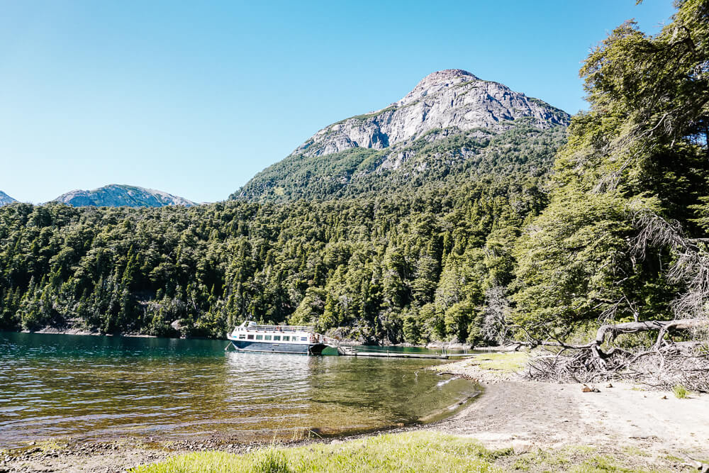 De boottocht naar Puerto Blest is een van de meest populaire bezienswaardigheden en tochten in Bariloche Argentinië.