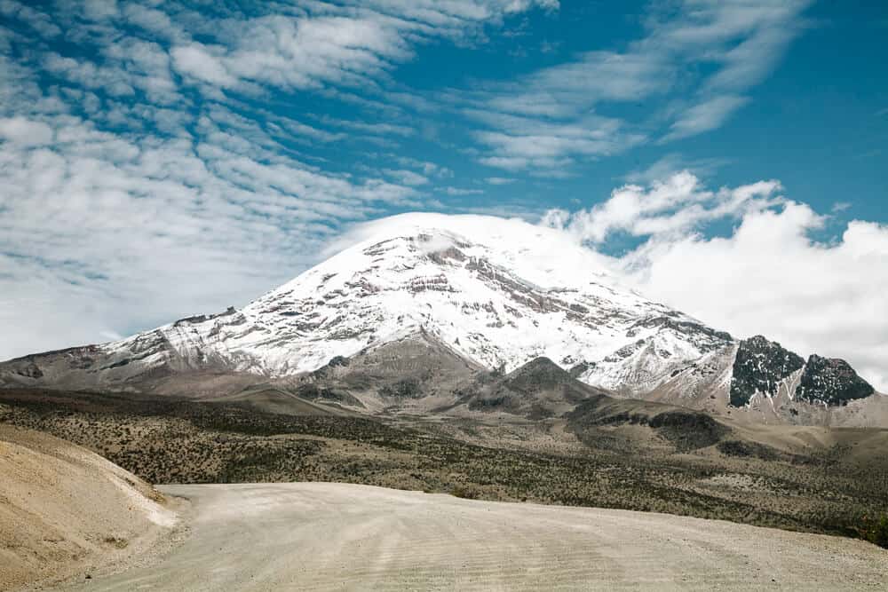 Vanuit het centrum van Riobamba begeef je je binnen een uur bij de ingang van het Chimborazo Nationaal Park.