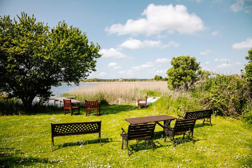 Een van de fijnste hotels in een natuurlijke setting in Denemarken is landhuis Jungshoved Præstegaard, gelegen in Præstø, in het oosten van Seeland in Denemarken.