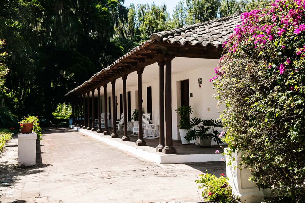 Hacienda Piman ligt op 2000 meter hoogte, in een prachtige vallei omringd door bergen, nabij de stad Ibarra in Ecuador.