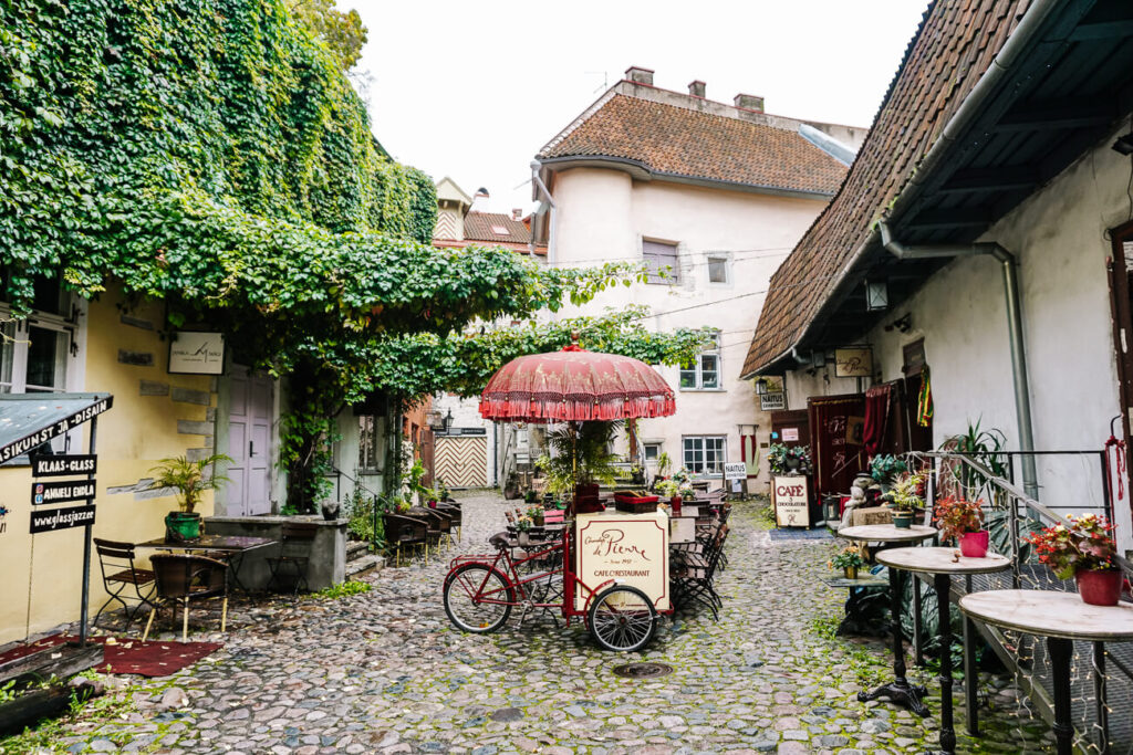 Masters courtyard, Tallinn old town