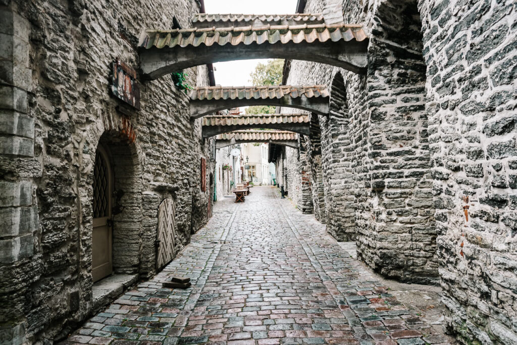 St Catherine's steeg, een van de bezienswaardigheden in Tallinn Estland