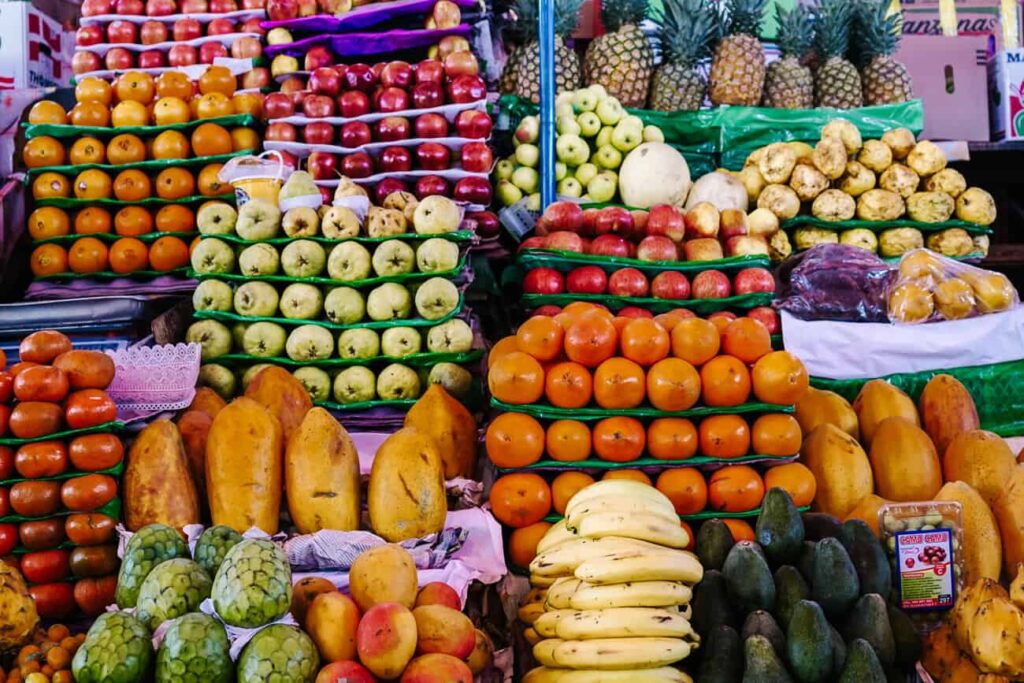 Dat Arequipa rijk is aan talloze groenten en fruit is te zien op de lokale markt. Mercado San Camilo is een feest voor het oog en een van de bezienswaardigheden die je niet mag missen in Arequipa Peru. 