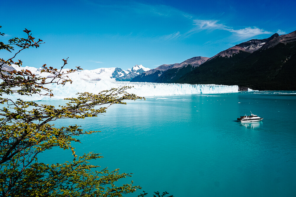 Loopbruggen rondom de Perito Moreno Gletsjer.