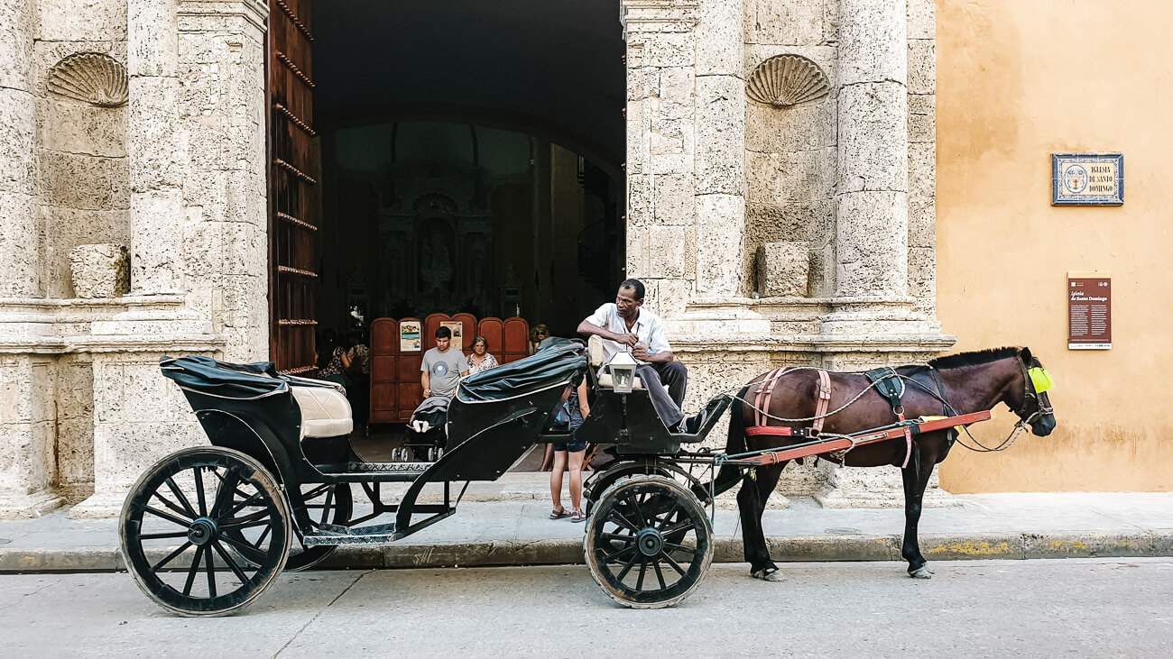 In the colonial center of Cartagena you walk past squares, old forts, monasteries, churches, colorful streets and every corner is just beautiful.