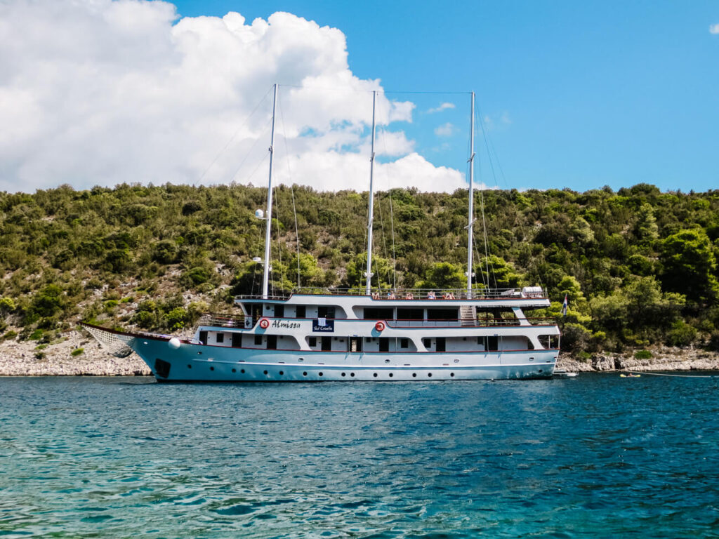 Explorer Cruise, Almissa van Sail Croatie, langs de Dalmatische kust in Kroatie