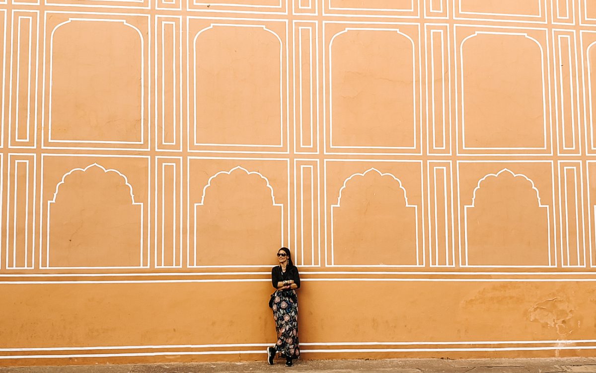 Het stadspaleis ligt in het centrum van de oude stad. Het is een van mijn favoriete paleizen en bezienswaardigheden in Jaipur Rajasthan India, vanwege de adembenemende decoraties. 