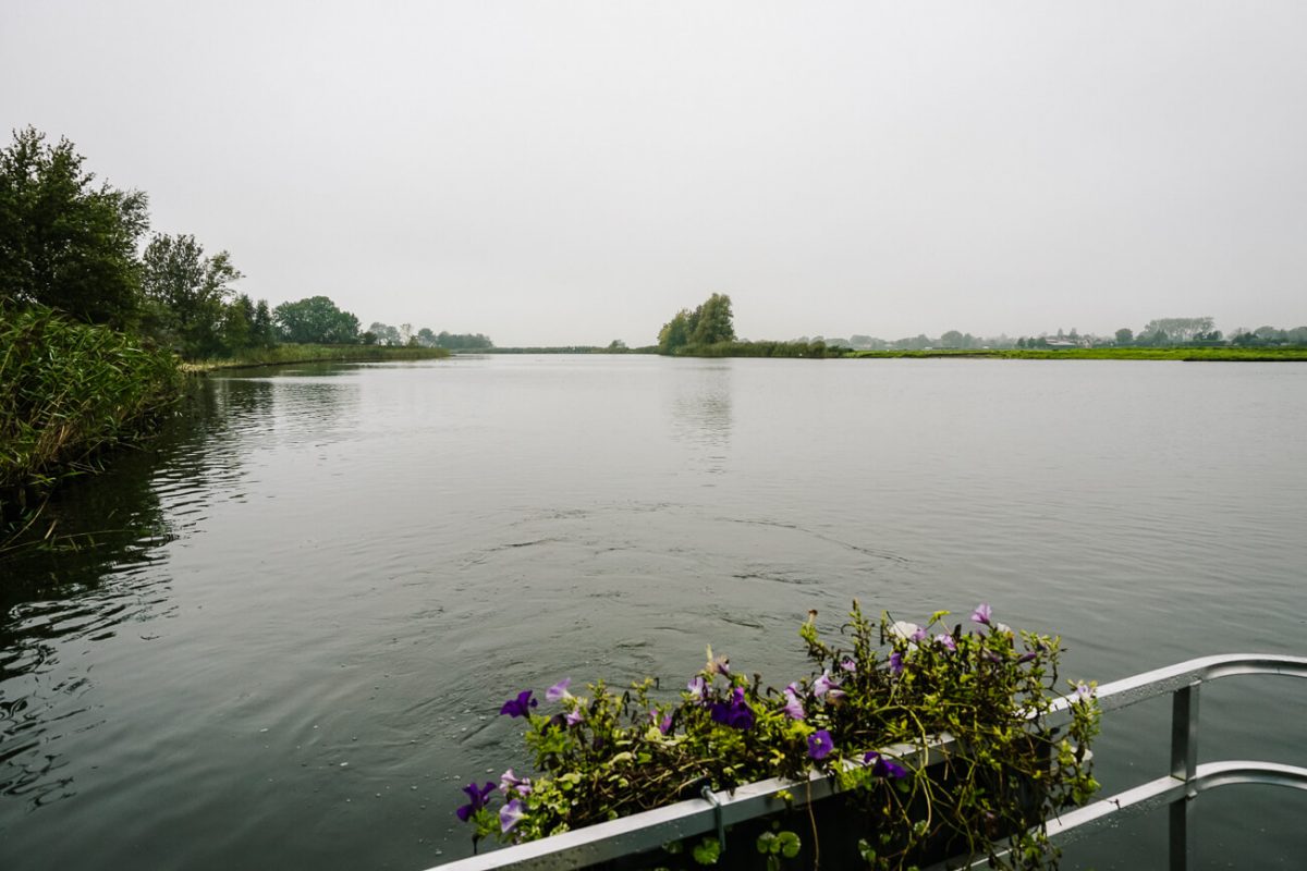 Vuurlinie boat tour around Weesp