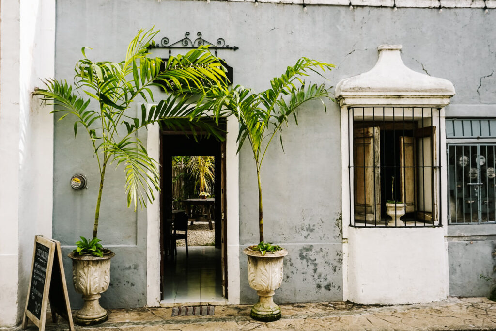 Tresvanbien lunchroom in calle de los frailes